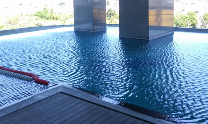 Surabaya Apartment | Cozy 3Br Apartment with Private Lift at Grand Sungkono Lagoon