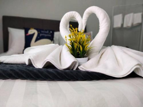 Kampung Sungai Raya House | Comfortable 3BR Retreat near MRT Cheras Tmn Suntex