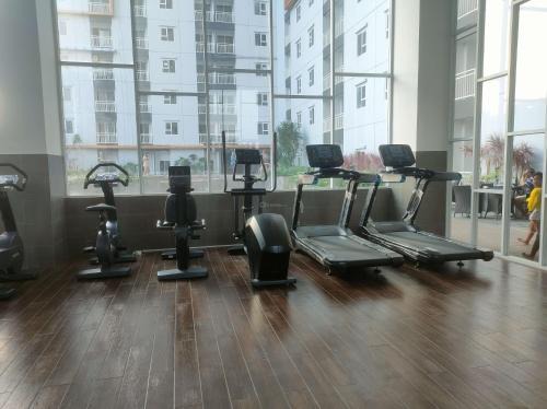 Sidoarjo Apartment | Cozy 2BR Apartment at Suncity Residence for Your Getaway