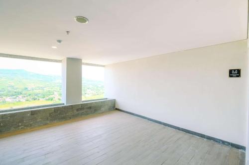 Tajur Halang Apartment | Cozy Studio at Royal Sentul Park: Your Perfect Getaway
