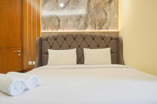 Mampang Prapatan Apartment | Cozy 2BR Retreat at Samara Suites with Pool Access