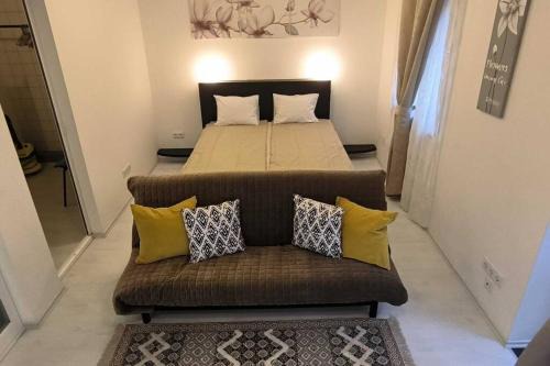 Flamengos Apartment | Cozy Apartment at Faial with Scenic Views & Pet Friendly