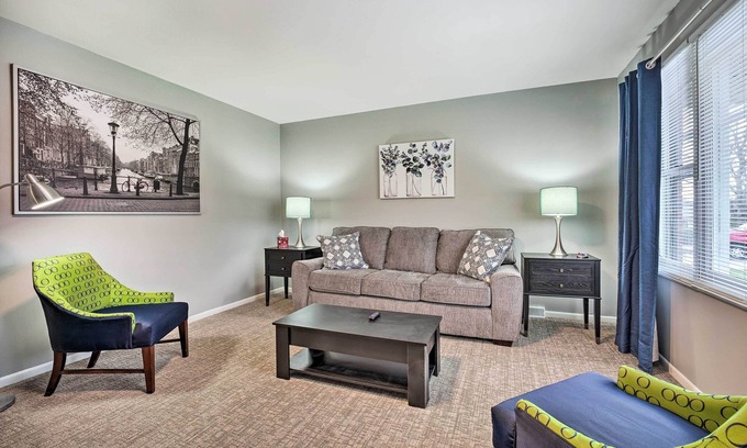 Jenison Apartment | Cozy Duplex Retreat - 10 Mi to Downtown Grand Rapids!