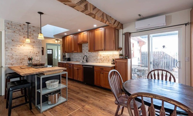 Lafayette House | Cozy Retreat in Historic Old Town Lafayette with Breakfast