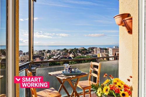 Quinto al Mare Apartment | Inviting Seaview Apartment for Families by Wonderful Italy