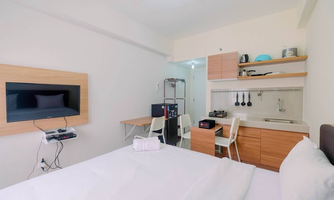 Bogor Apartment | Cozy Studio Apartment @ Bogorienze Resort with Pool