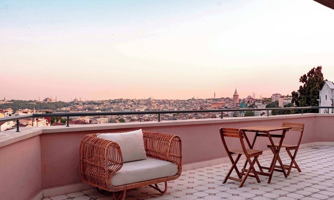 Taksim Apartment | Homie Suites | Cihangir | Apartment w Seaview #TU6