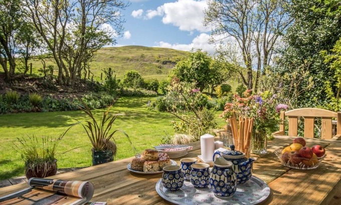 Wooler House | Homildon Cottage: Family-Friendly Home with Top Reviews