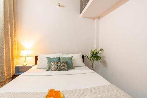 Vaishali Apartment | Convenient 1BHK Flat Near Vaishali Metro - Pet Friendly