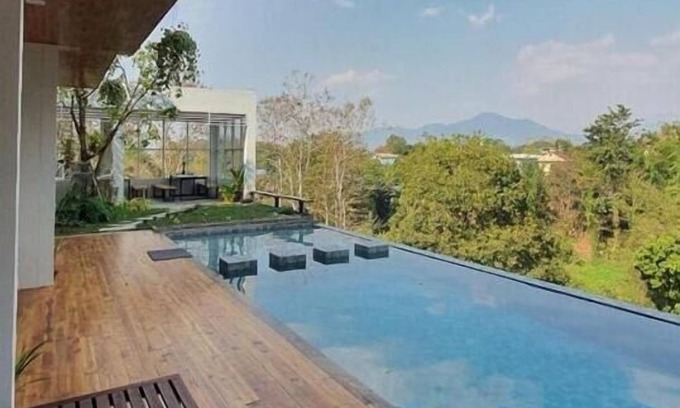 Pua Hotel | Discover HOMU Villa Pua: Family-Friendly with Pool & Dining