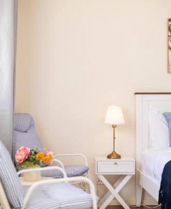 Sunnybank House | Homy Self Contained Unit Sunnybank CBD Street Parking