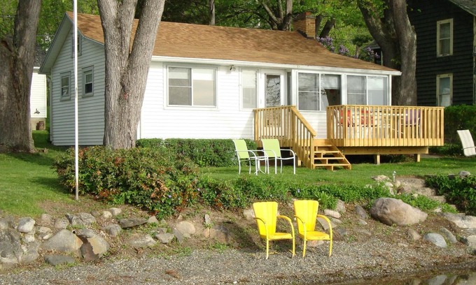Honeoye Cottage | Guest Rated: Honeoye Lake - Cozy Lakefront Retreat with Spa