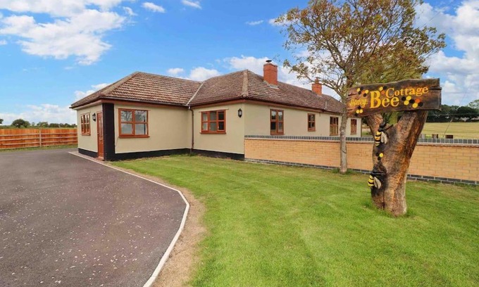 Horncastle House | Experience Nature's Symphony on Your Dream Getaway