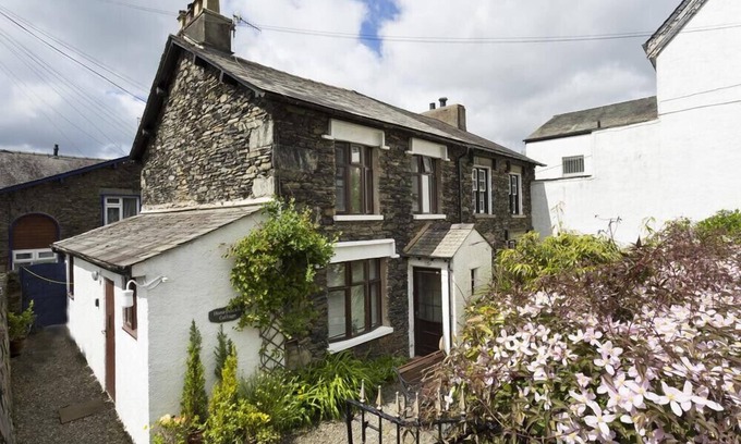 Bowness-on-Windermere Cottage | Cozy Honeysuckle Cottage with Open Fire in Bowness