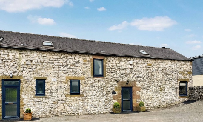 Grangemill Cottage | Inviting 3 Bedroom Accommodation with Kitchen in Matlock
