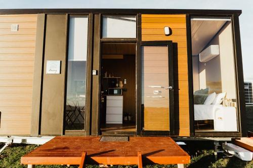 Red Hill House | Honeysuckle Hunter's Hut 2 by Tiny Away