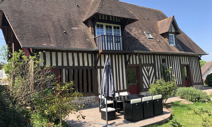 Gonneville-sur-Honfleur House | Experience Honfleur LA CANETIÈRE: Top-Rated Normandy Gîte