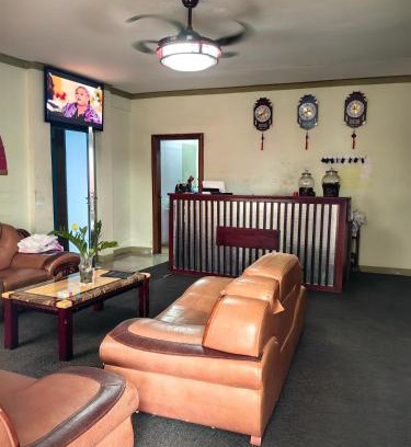 Accra Hotel | Discover the Pet-Friendly Hong Yuan Premier Hotel