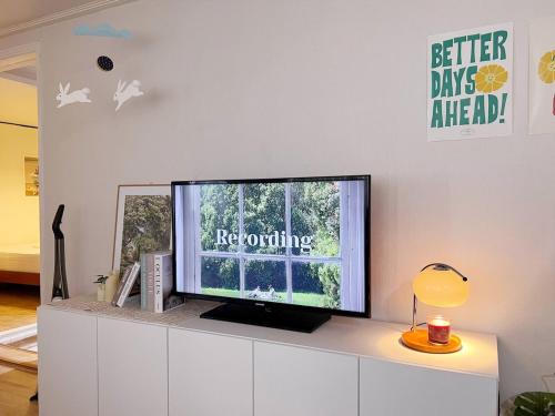 Mangwon-dong Apartment | Hongdae Area Stay with Free Luggage Storage and Airport Bus Access