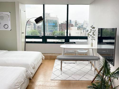 Mapo Apartment | Hongdae Stn 1min Modish Style