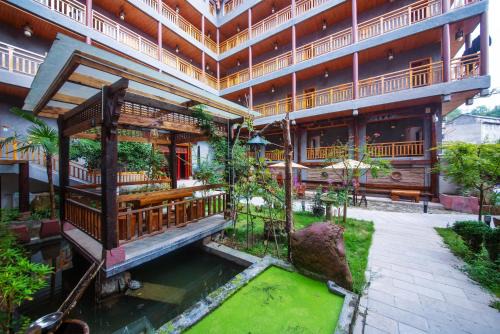 Wulingyuan Hotel | Discover Hongfu Villa Near Zhangjiajie National Park