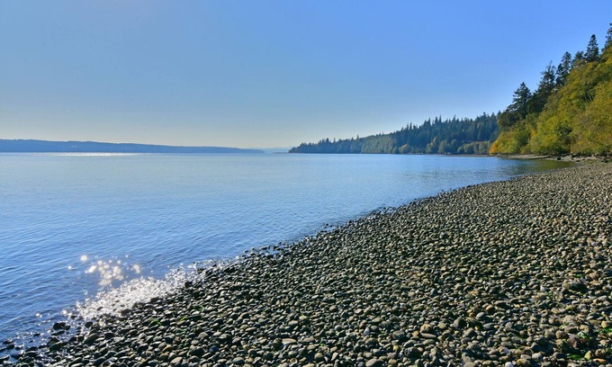 Quilcene Cabin | Beautiful Hood Canal Beachfront Bungalow with Ocean View
