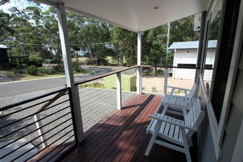 Bendalong House | Hop Hop House: Family & Pet Friendly 4-Star Retreat