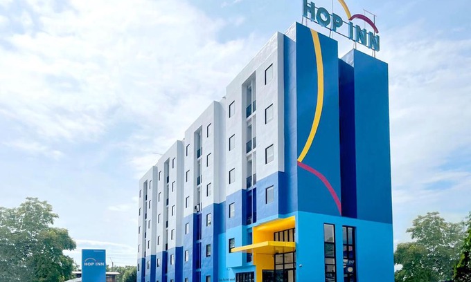 Ban Luam Hotel | Budget-Friendly Stay at Hop Inn Udonthani - Family Friendly