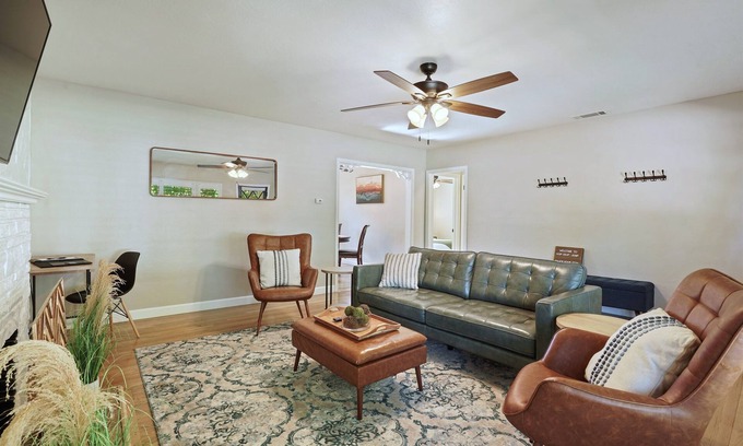 Lodi House | Convenient Getaway: Dog-Friendly, Steps from Lodi Lake!