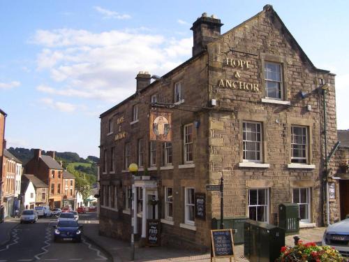 Wirksworth Hotel | Guest Rated 9/10 at Hope and Anchor - Pet Friendly Retreat