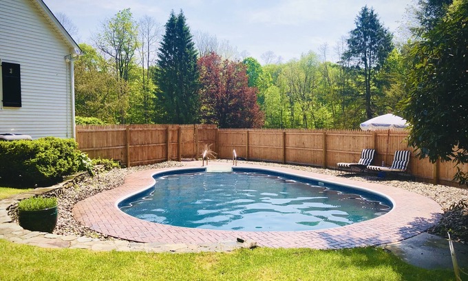 Hopewell Junction House | Experience Hopewell Haven: Pool, Spa & Ocean Views