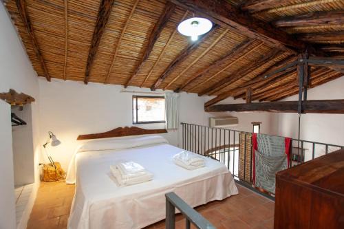 Orosei Apartment | Pet-Friendly Getaway at Hora Hora - Rated 9/10 by Guests