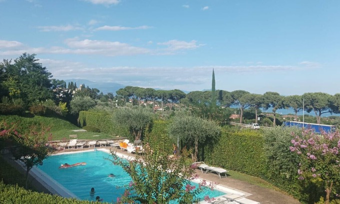Moniga del Garda Apartment | Horizon Apartment by Bookinggardalake