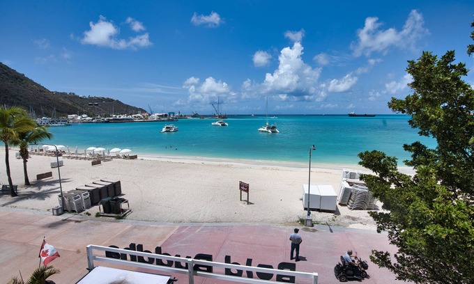 Philipsburg Hotel | Beachfront Bliss at Horizon View Beach Hotel with Spa & Ocean Views