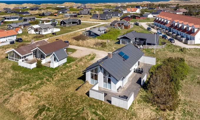Klitmoller House | Oceanfront Retreat "Hornbogi" – Perfect for Families