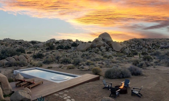 Pioneertown House | Experience the Magic of Pioneertown Pool Cabin Retreat