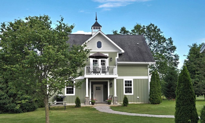 Paris House | Experience a Horse Farm Stay in the Kentucky Bluegrass
