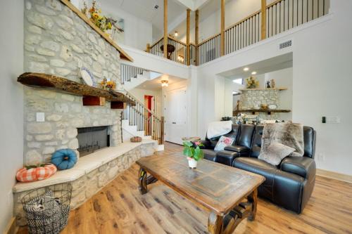 Horseshoe Bay West House | Family-Friendly Horseshoe Bay Resort near Lake LBJ