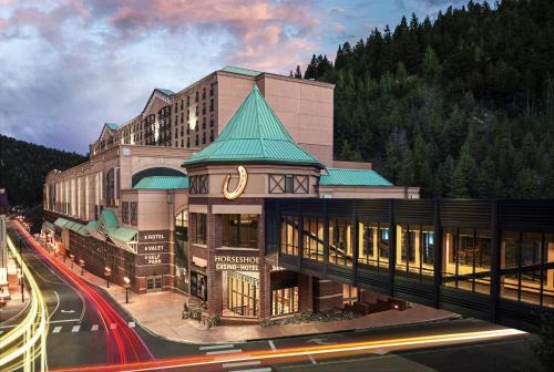 Black Hawk Hotel | Discover Horseshoe Black Hawk: Pet-Friendly Retreat Awaits