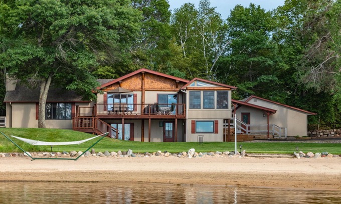 Merrifield Cabin | Horseshoe Lake Home: Pet Friendly with Sandy Shores & Views