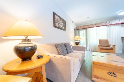 Oro-Medonte Apartment | Explore Horseshoe Valley Suites - The Evergreen Getaway