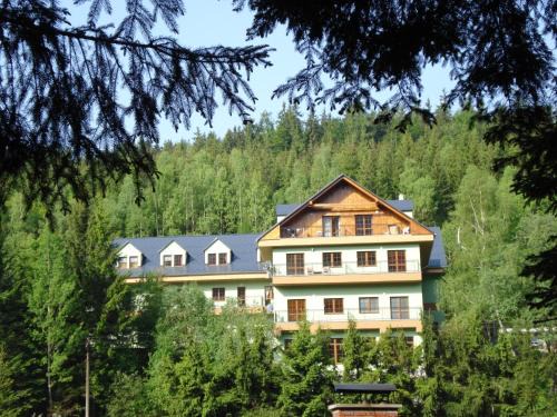 Mala Moravka Apartment | Inviting Horské Apartmány Jeseníky with Hot Tub & Pet Friendly