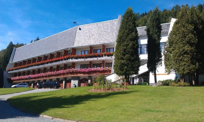 Mala Moravka Hotel | Relax at Horský Hotel Neptun with Spa & Pet-Friendly Perks