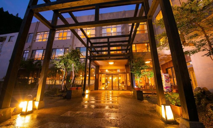 Hosenji Onsen Hotel | Relaxing Stay at Hosenji Kanko Hotel Yumotoya with Hot Tub