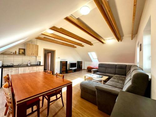 Zenklava House | Pet-Friendly Comfort at Hospůdka a Ubytování U Mitucha