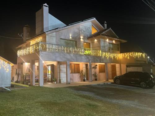 Santo Antonio House | Pet-Friendly Retreat at Hospedagem Alexandre with Pool & Breakfast