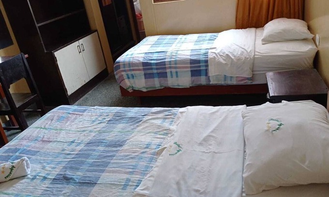 San Martin de Porres Bed & Breakfast | Convenient Stay at Hospedaje Aquarius, Near Downtown Lima
