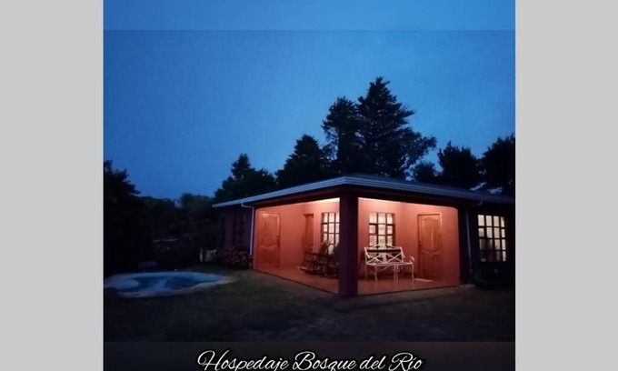 Quebrada Grande House | Pet-Friendly Hospedaje Bosque del Río with Pool & Kitchen