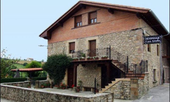 Queveda House | Family-Friendly Getaway at Hospedaje Casa Amalia
