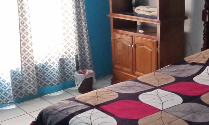 Camargo Bed & Breakfast | Cozy Stay at Hospedaje Casa De Berza with Spa & Breakfast